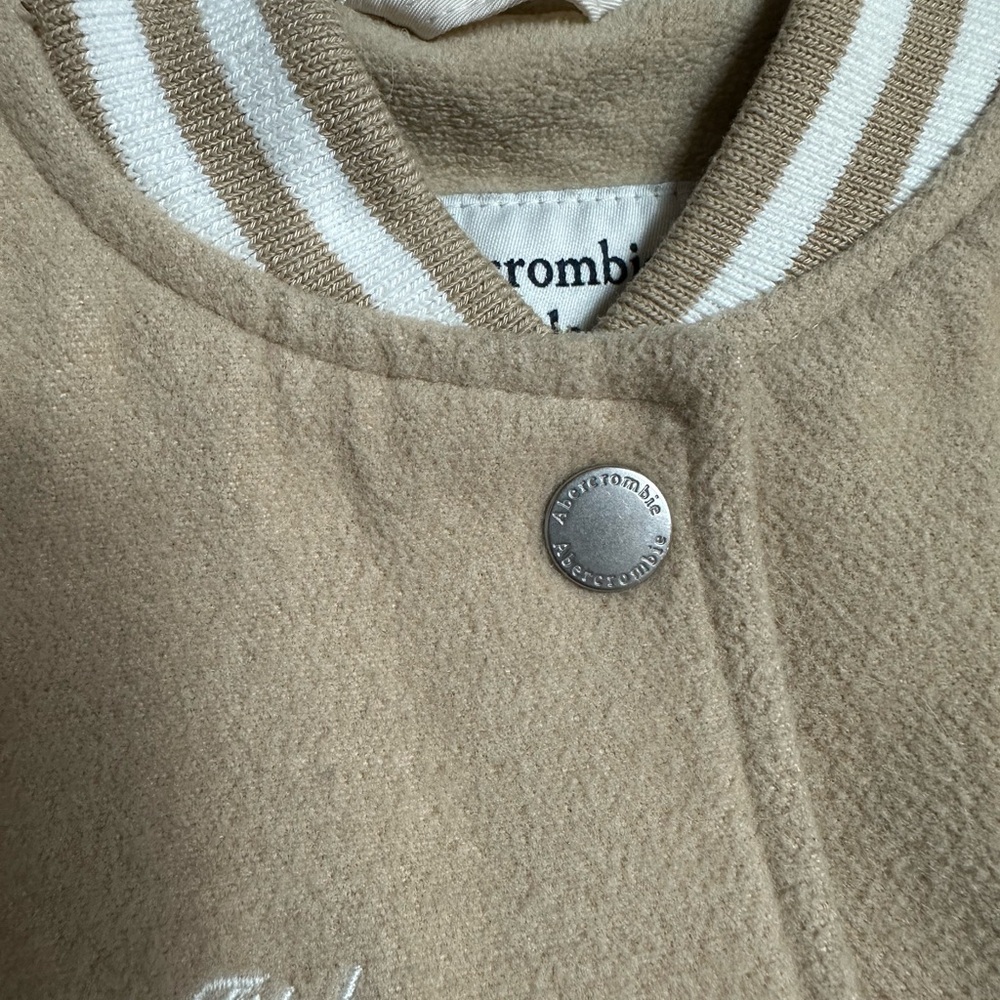 Abercrombie & Fitch Youth Tan Varsity Jacket - Picture 3 of 12